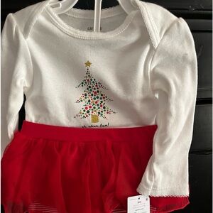 Carters 6 months, NWT